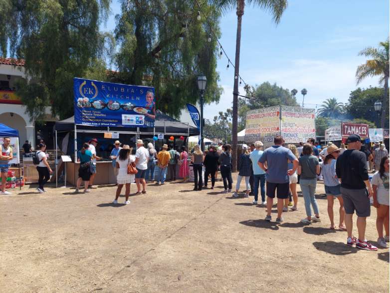 festivalnet's tweet photo. Featured Fest Food Vendor! @elubiaskitchen provides delicious Latin American food. Dishes include: Pupusas, Street Tacos, Tamales, Garnachas, Sopes, Burritos, Dobladitas &amp; more.  YUM!

https://t.co/ndhmGIS5ca https://t.co/PVQwDCbwKo