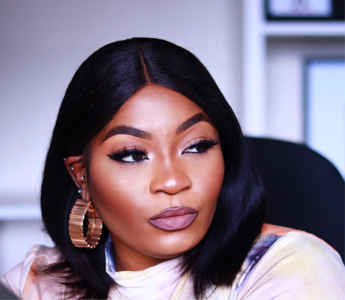 Boldly_Owamie's tweet image. The only Mrs fear Fokol On YouTube🥰. The most subscribed to Entertainment blogger on YouTube, YouTube Black 2021, Award winning, over 50 million views and never trended for some Bullshit on Twitter. Blogging Clean🥰 #OwamieEntertainment