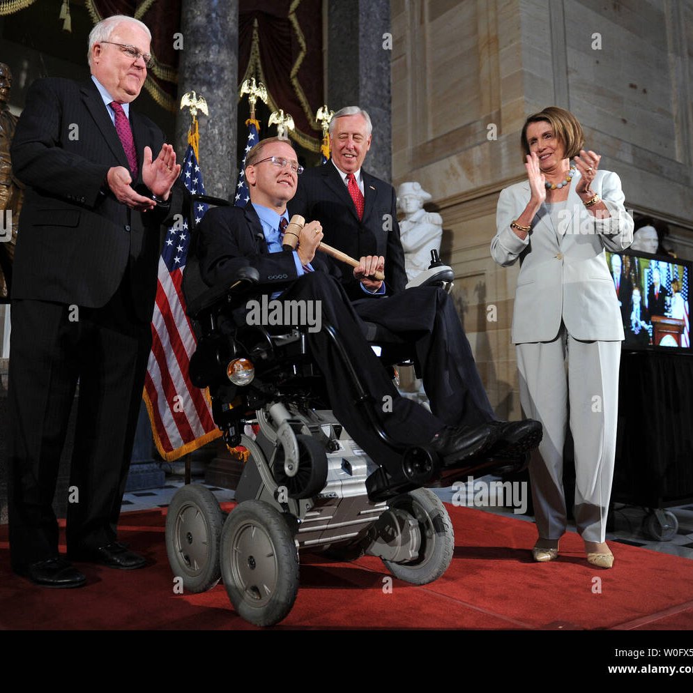 startchangeri's tweet image. RI was once a leader in the nation for how it addressed those in need, now w @davidcicilline @RepCicilline  RI gets pasta dinners at elder high rises every 4 yrs &amp;amp; had a 20 yr congressman who left a legacy of 0.0 in the area of support service operations &amp;amp; assistive tech #GradeF