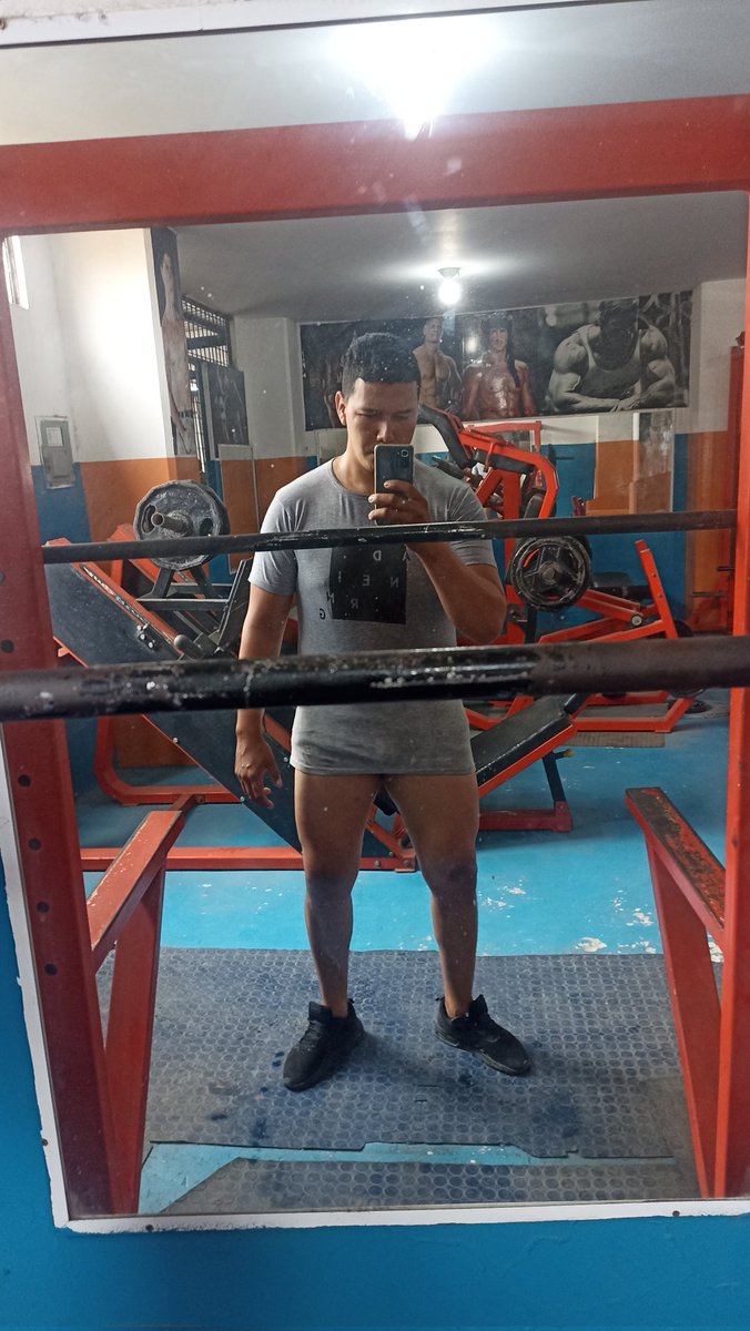 fernando_ag28's tweet photo. Retomando el gym https://t.co/d3GU2sLGGI