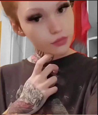 SavPolice's tweet photo. #SPDMissing Elizabeth Harrison-White, 20, was last known to be in Savannah and frequents downtown. She is 5’4”, 125 lbs., with blue eyes and long red hair. She typically wears baggie clothing and white slides with socks. If seen, call 911. https://t.co/preRBx3QWq