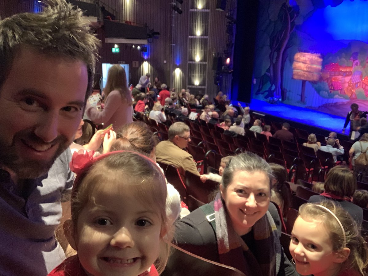 dave101x's tweet photo. Panto time! Bit of Jack and the Beanstalk at @YvonneArnaud Theatre to keep the festive vibes going a bit longer! @kataves https://t.co/CK3u8cHPsJ