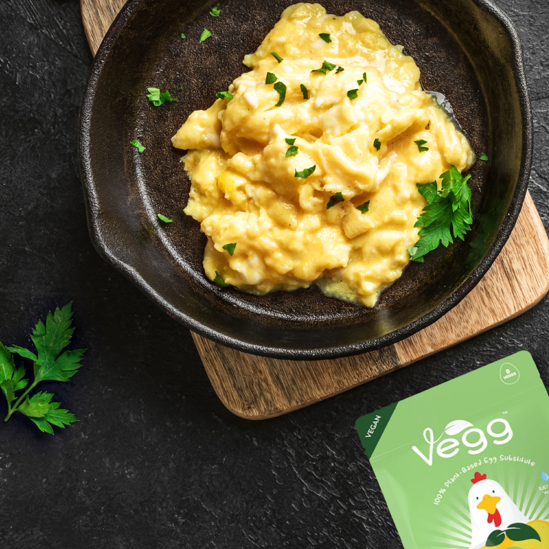 TheVegg's tweet photo. Pairing of the week. 🍳🧀 Vegan eggs + vegan cheese = scrumptious scramble! Whisk our plant-based Power Scramble with water, pour in heated pan, and in minutes it scrambles into a fluffy, egg-flavored breakfast. Add vegan cheese and enjoy! Courtesy of @violife_foods https://t.co/QSromIDyLH