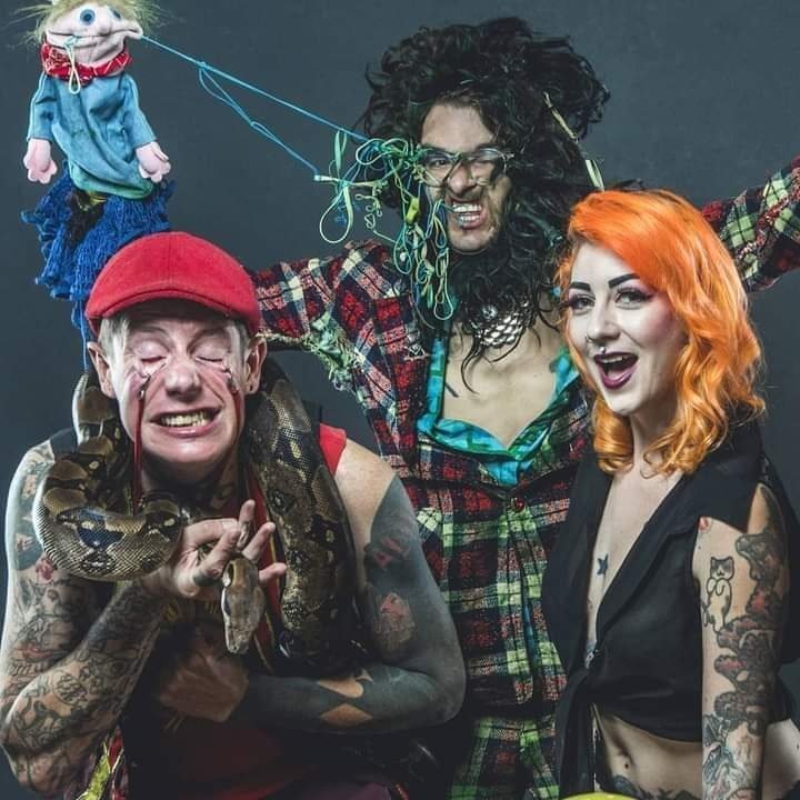 $10 badass NYE Party , metal , burlesque , side show acts . #Fracturedframes
#theemotron
#scarlettstorm
#cutthroatfreakshow
#refuser