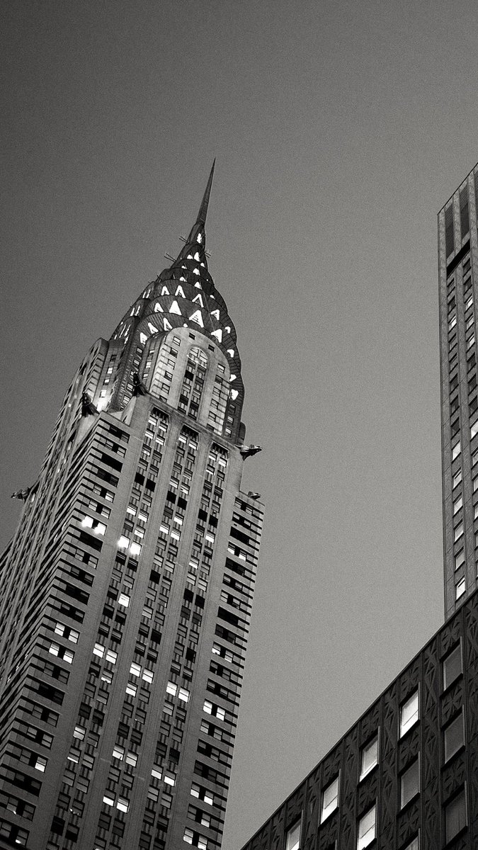 EmpireStateBldg's tweet photo. PSA: This is not the Empire State Building. https://t.co/WqZZdEMGgQ