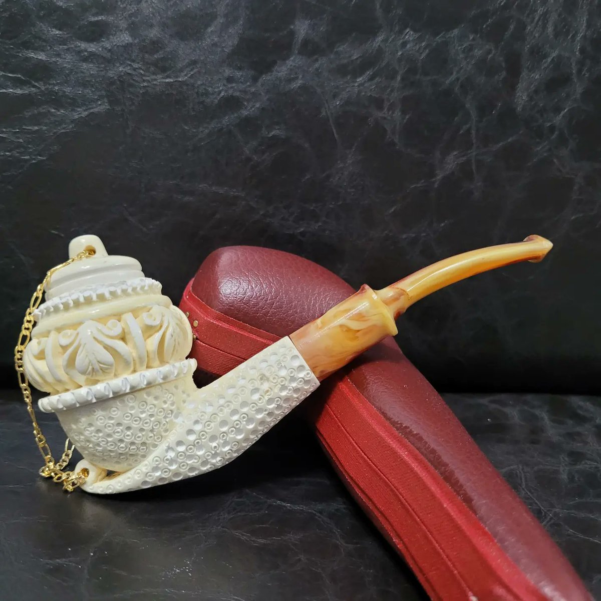 CPWcalabashpipe's tweet photo. https://t.co/A4hVTOwaDn
#meerschaum #pipesmokers #meerschaumpipes #briar #briarpipe #meerschaumpipe #handmadepipe
#handcarved #briarpipes #tobaccoshop #tobacco #pipesmoking #pipesmokingcommunity #pipe #calabashgourdpipe #calabashpipesworld https://t.co/W94UuiCoDA