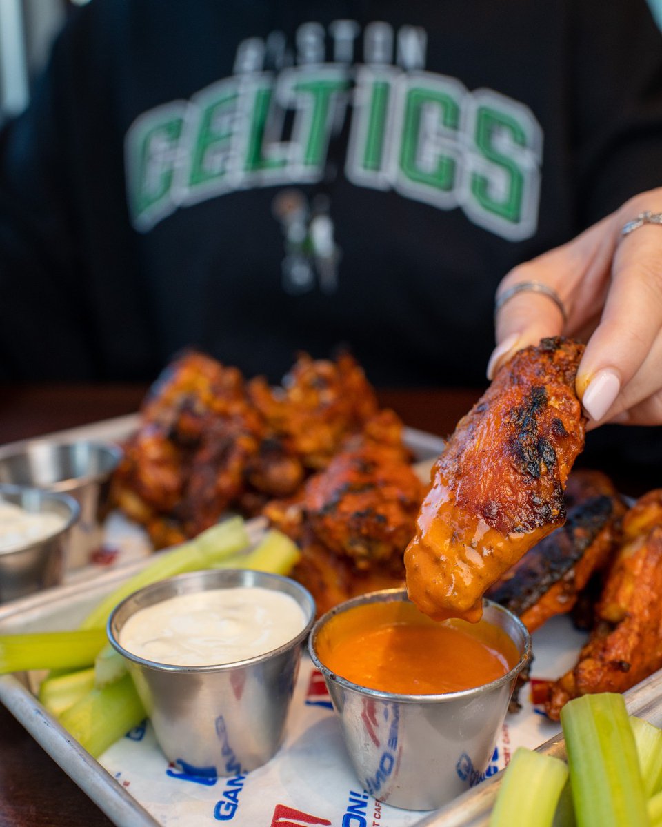 What's hotter 🔥 the Celtics or our buffalo wings? 🤔 No need to choose, you can have both only at #GameOn