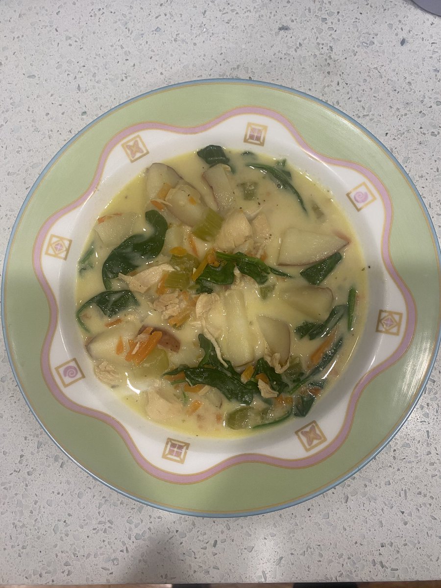 Beverlyrosee's tweet photo. Nothing cures a cold faster than some soup🤧 

Check out my new food diary on insta for more recipes and eats to come! https://t.co/dN2JhxSiQL
