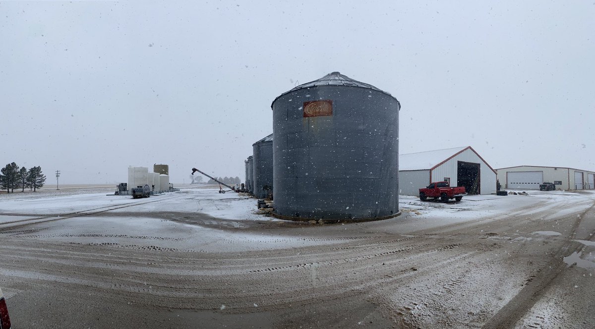 StormHunter05's tweet photo. Nebraska weather doin it’s thing today. Just a few hours apart. #pgfarms https://t.co/xY8CI0kwe5