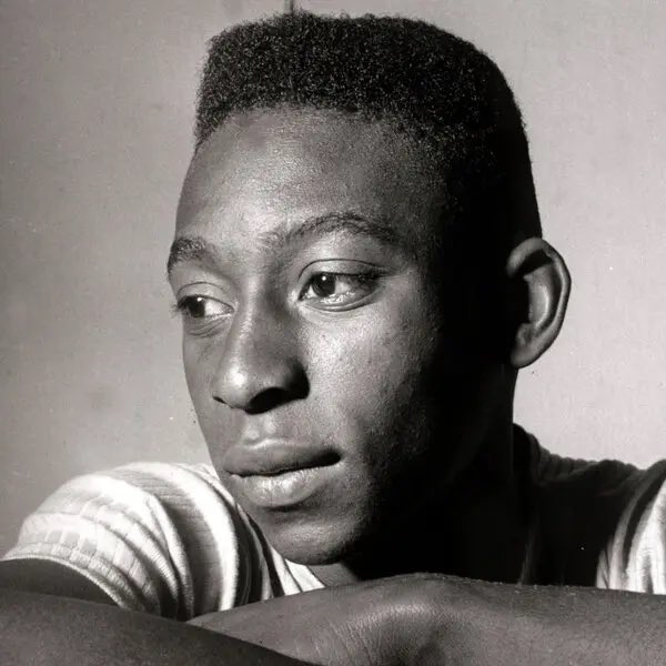 🇬🇧NEWS: Pelé, #Brazil World Cup winner and football legend, dies aged 82. Nicknamed “the Black Pearl” & “the King”, Pelé was one of only three players to have scored in four World Cups. In 1,363 first-class games, he scored 1,281 goals. Gone but never forgotten❤️💛💚 #RIPPele 🙏