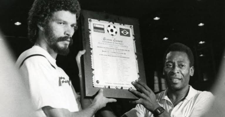 cartolaexpress's tweet photo. @Corinthians Obrigado por tudo, REI. Seu legado é eterno! 🖤🤍👑 https://t.co/EJWV3NHNgR