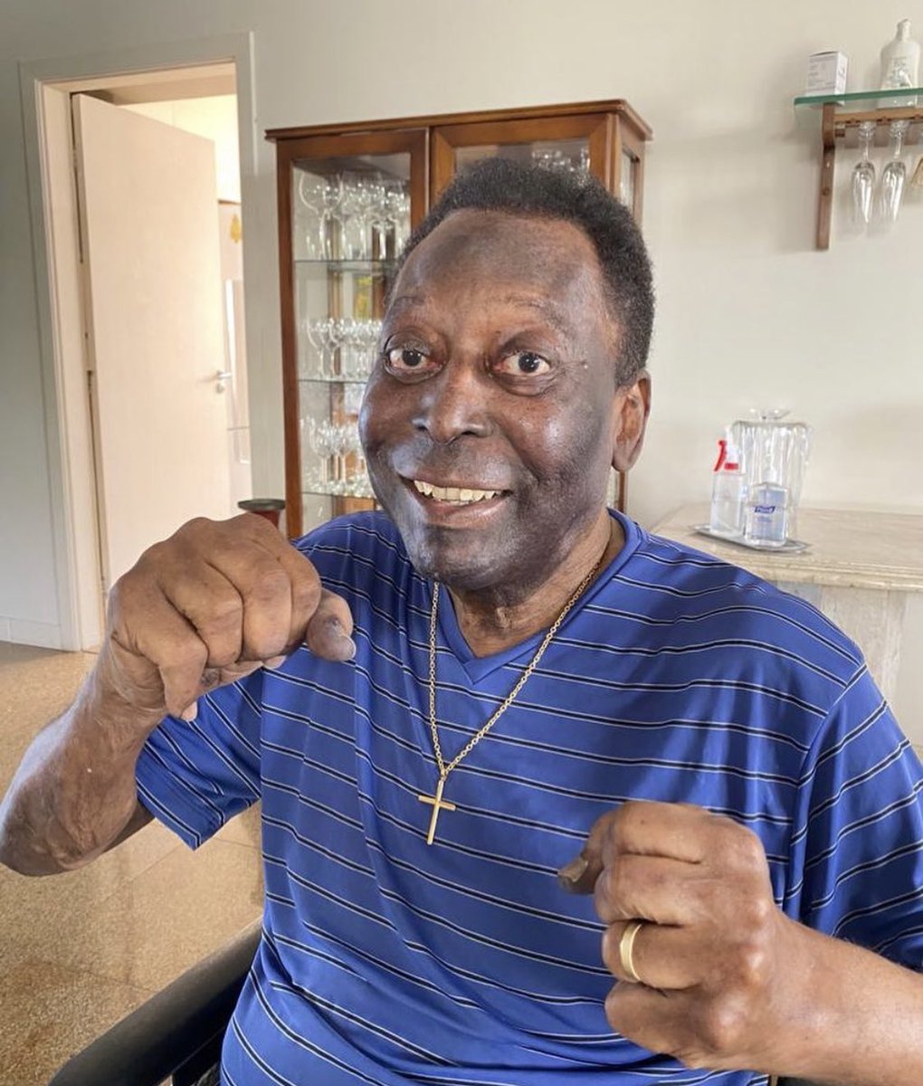HotFreestyle's tweet photo. Brazilian legend Pelé has passed away at 82. Rest in Peace 🕊️ https://t.co/88K3dUJ98X