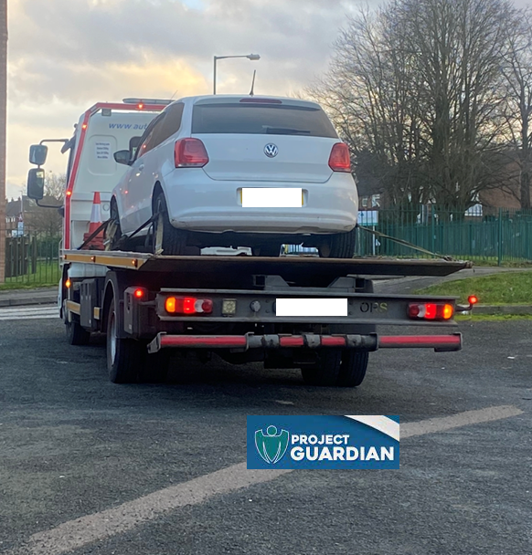 GuardianWMP's tweet photo. Whilst out on Proactive Patrols in @WalsallPolice the vehicle below was stopped. Upon approaching the vehicle the smell of Cannabis was Overwhelming! Upon searching the occupants/vehicle, the Cannabis below was recovered. 2 Subject were arrest for Drug Supply matters #SpaceforTwo https://t.co/PZCmtGSNYW