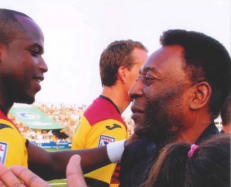 Stephane_G18's tweet photo. Thank you for all you’ve done #rey @pele 
..
#inspired #blessed
..
Through sports WE have the POWER to change Lives
..
@stephaneguillaume18 @stephaneguillaumeacademie https://t.co/Af5sLpIJjE