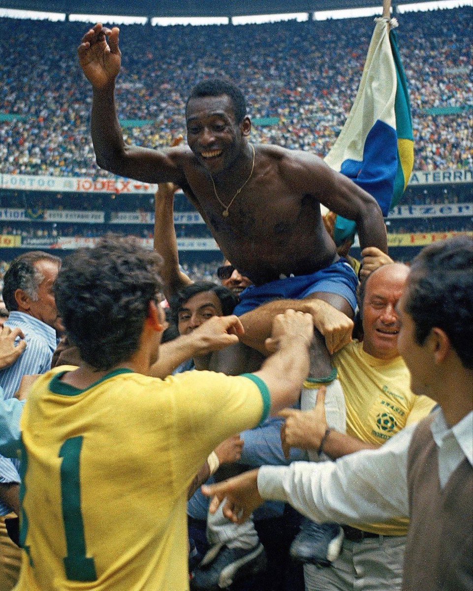 soccerdotcom's tweet photo. RIP Pelé. https://t.co/MKfUXbC72P