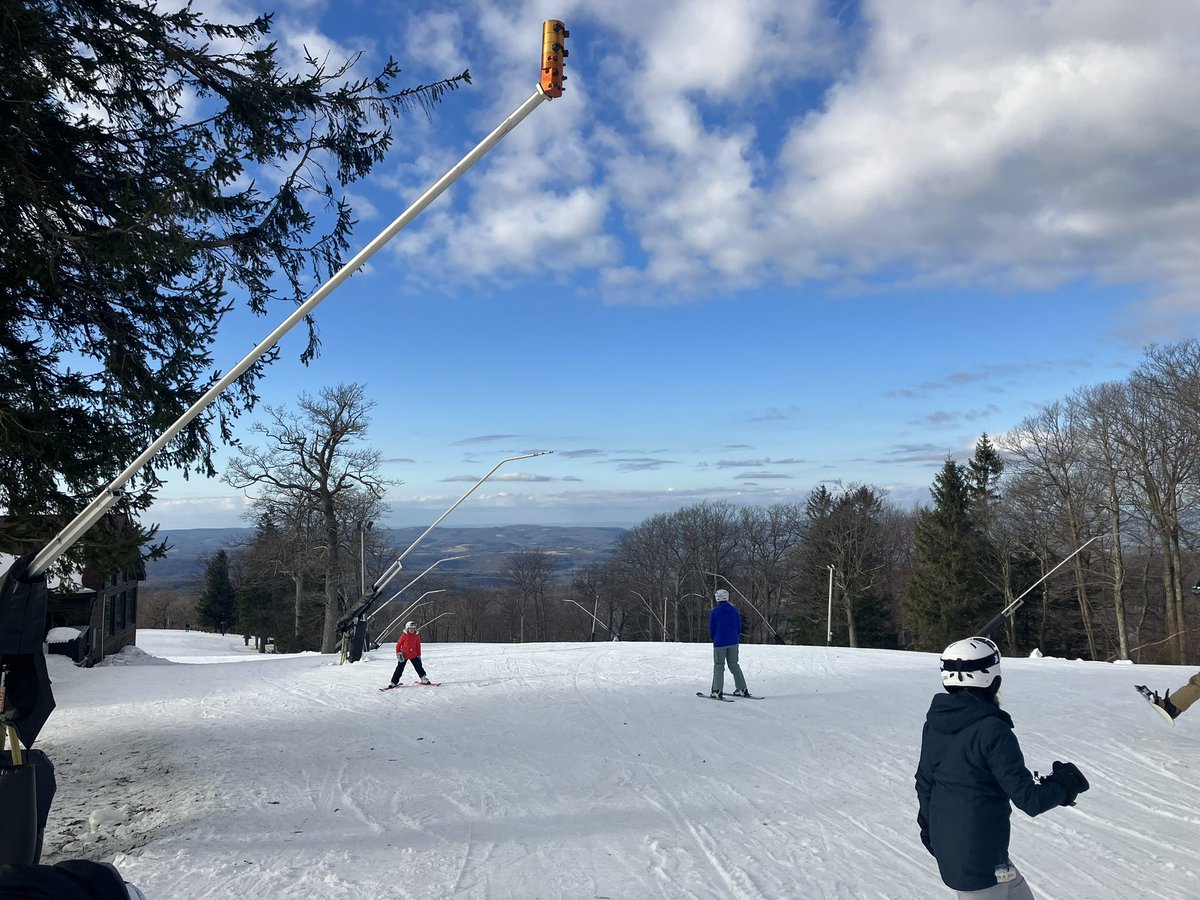 HashtagPartyPat's tweet photo. Checking out @LaurelMTSki this afternoon https://t.co/T4pewAA5Hr