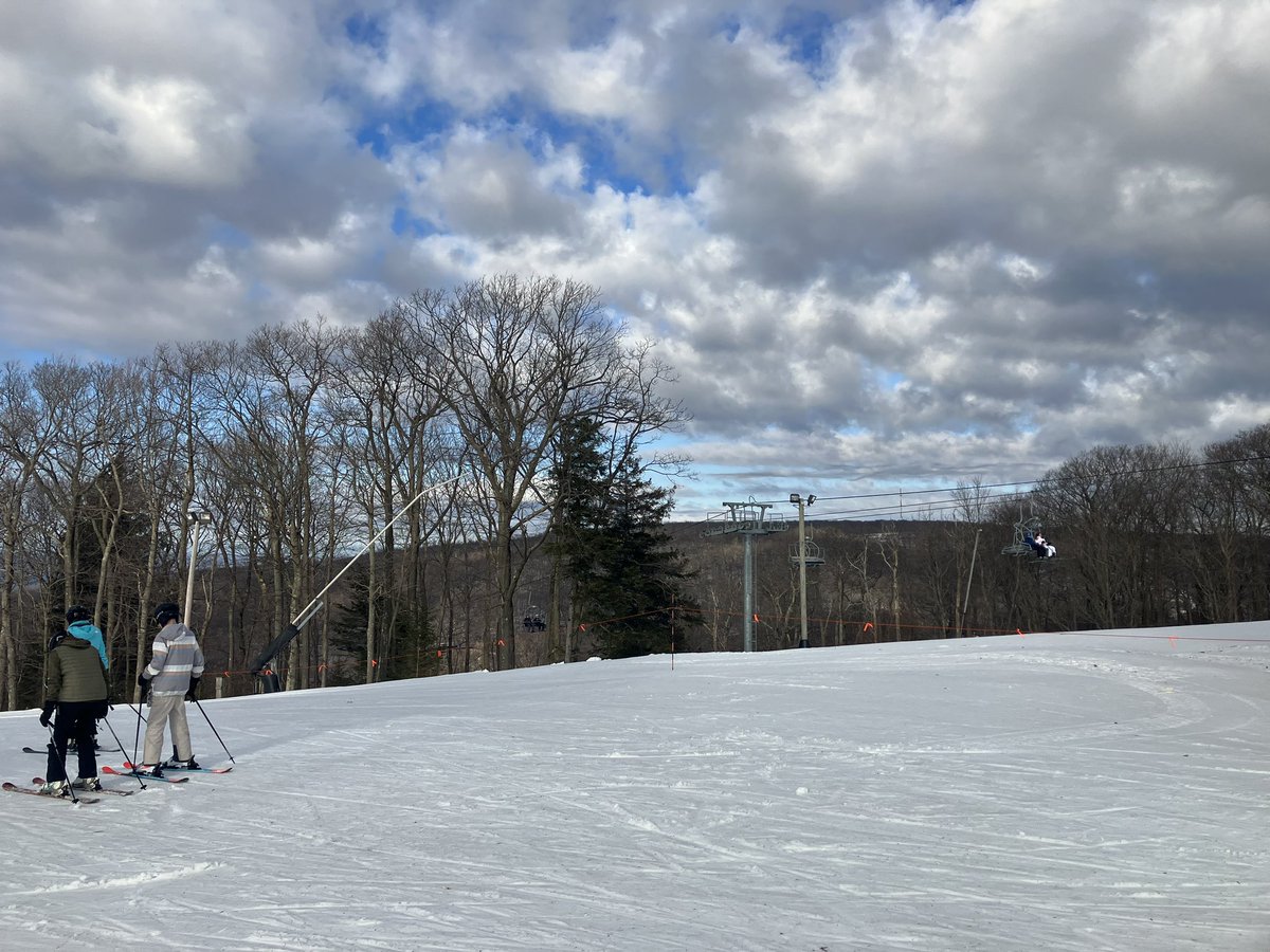 HashtagPartyPat's tweet photo. Checking out @LaurelMTSki this afternoon https://t.co/T4pewAA5Hr