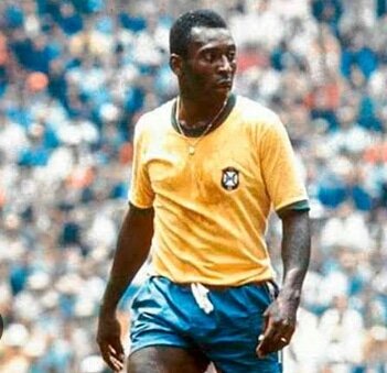 luzcia's tweet photo. O Rei!!!
Meu ídolo por milhares de motivos!!
#Pelé https://t.co/tz66aPQzvP