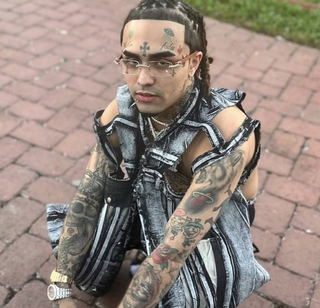SAY CHEESE On Twitter Lil Pump Says Flexing Jewelry In 2023 Isn t say-cheese-on-twitter-lil-pump-says-flexing-jewelry-in-2023-isn-t