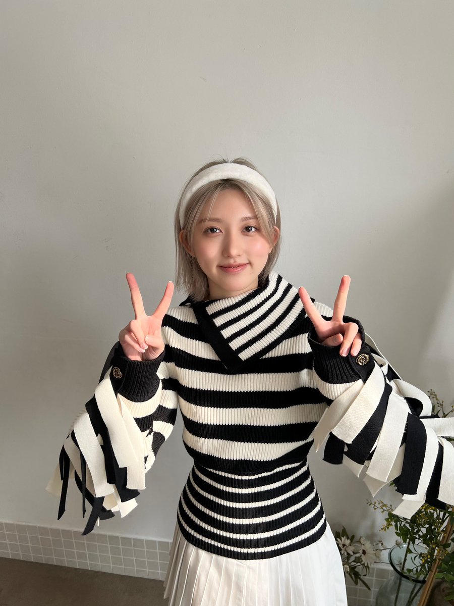 Ghaeul's tweet photo. “𝙻𝚘𝚘𝚔! 𝙸𝚝'𝚜 𝚝𝚑𝚎 𝚍𝚊𝚒𝚗𝚝𝚢 𝚕𝚊𝚞𝚍𝚊𝚋𝚕𝚎 𝙶𝚊𝚎𝚞𝚕 𝚂𝚞𝚗𝚋𝚊𝚎—!!”.ᐟ ִ୭ৎ · ㅤㅤ https://t.co/79QYkezNbe