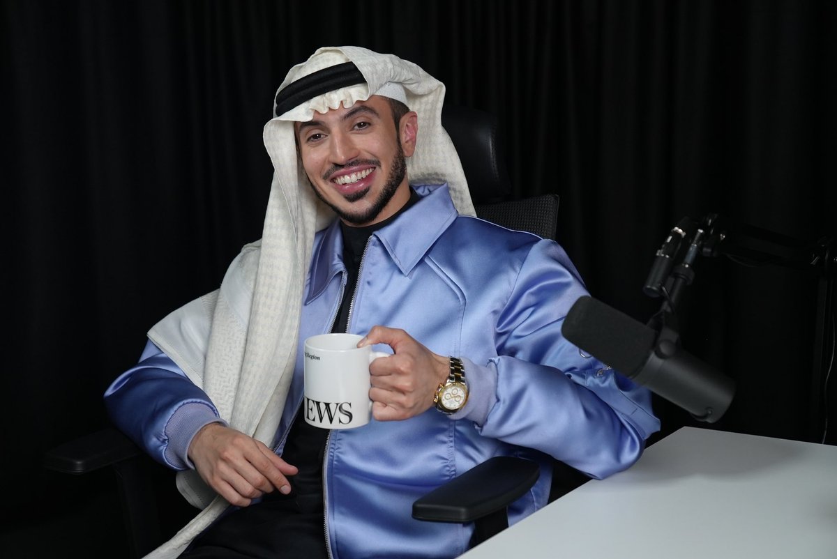 MaymanShow's tweet photo. #BehindTheScenes: Some shots of the #MaymanShow episode 3, season 3 featuring @MoeKhoja Saudi fashion designer and Founder of #Hindamme, with host @HussamMayman | Full episode (with Arabic subtitles): https://t.co/SnazzPZk49 https://t.co/qalbKT6Z8o