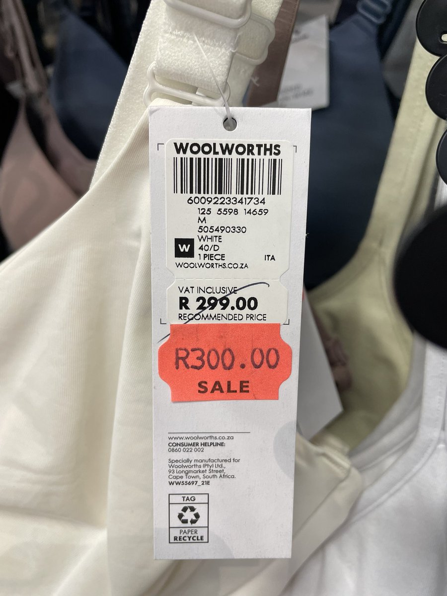 Samandree's tweet image. Come on @WOOLWORTHS_SA do better! Today at Vincent Park.