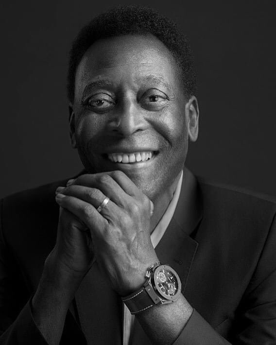 NKTVGhana's tweet photo. Football legend @Pele has died at the age of 82.

#pele #pelé #nkpromogh #nktvghana https://t.co/jxmEPCQlco https://t.co/VuIKo6ll1B