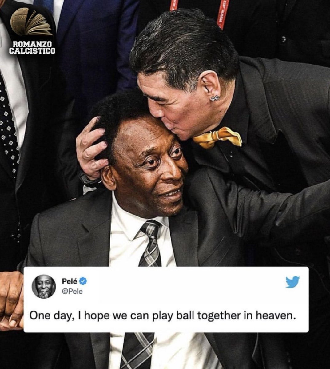 romanzotweet's tweet photo. Nel giorno della dipartita di Diego, Pelé lo salutò così sui social. 

Sono sicuro che, stasera, il paradiso sarà tutto esaurito❤️

#pelé #maradona #romanzocalcistico https://t.co/IeKeac2PRr