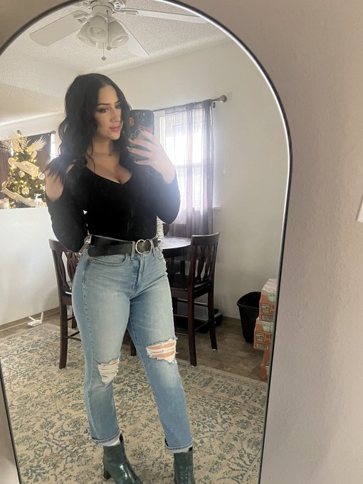 ‼️ Hot moms in your area ‼️ https://t.co/erE3l2w5Kw