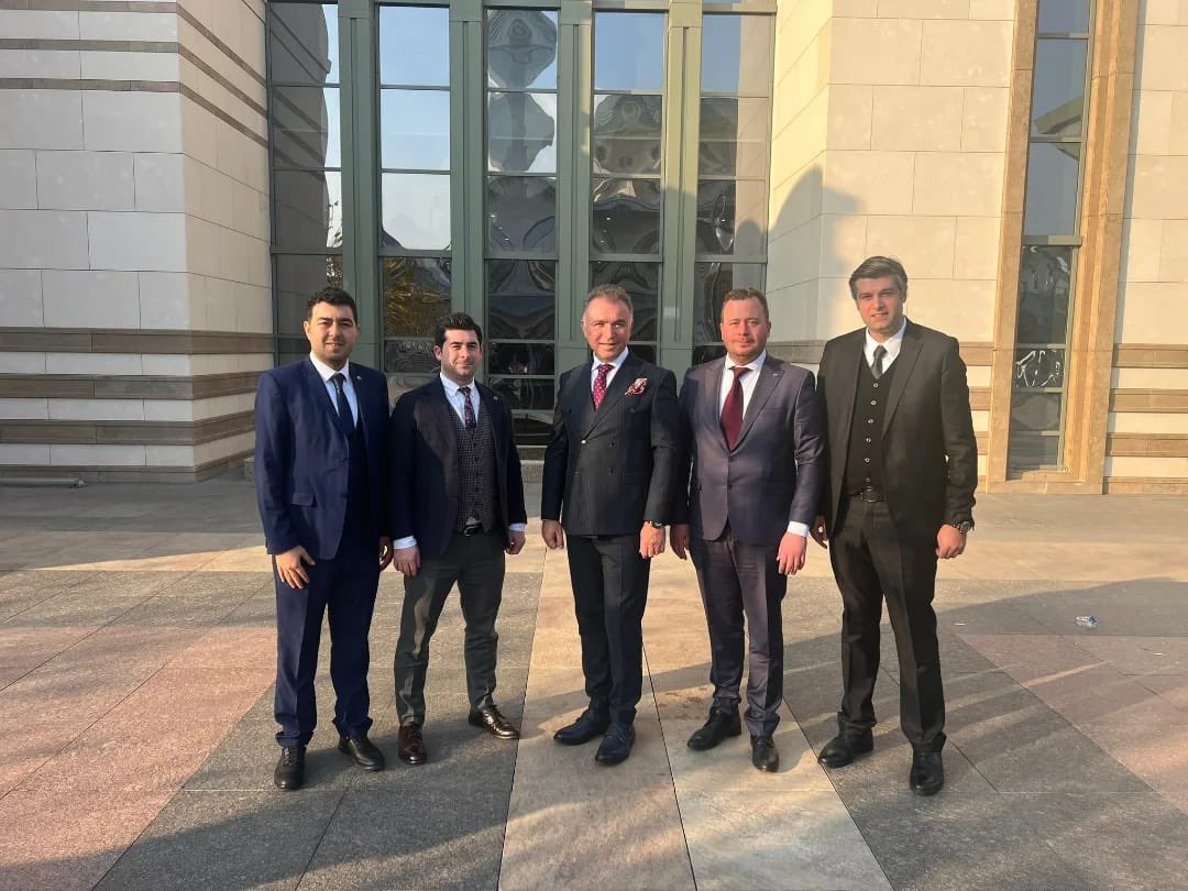 “1 Milyon İstihdam Projesi” kapsamında Cumhurbaşkanımız Sn. Recep Tayyip Erdoğan‘ın katılımlarıyla Cumhurbaşkanlığı Kongre ve Kültür Merkezi’inde düzenlenen tanıtım programına katıldık. Yazılım ve bilişim alanında açıklanan müjdelerin ülkemize hayırlı olmasını diliyoruz.