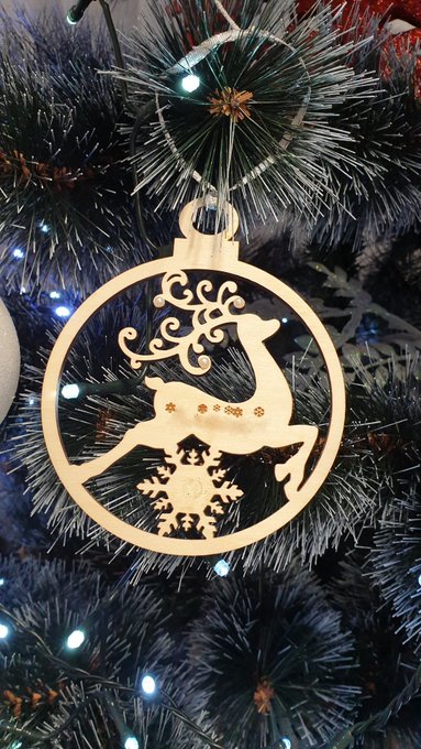 I had some fun this year with our christmas decorations 😈 and could not wait to share them with you 🥰