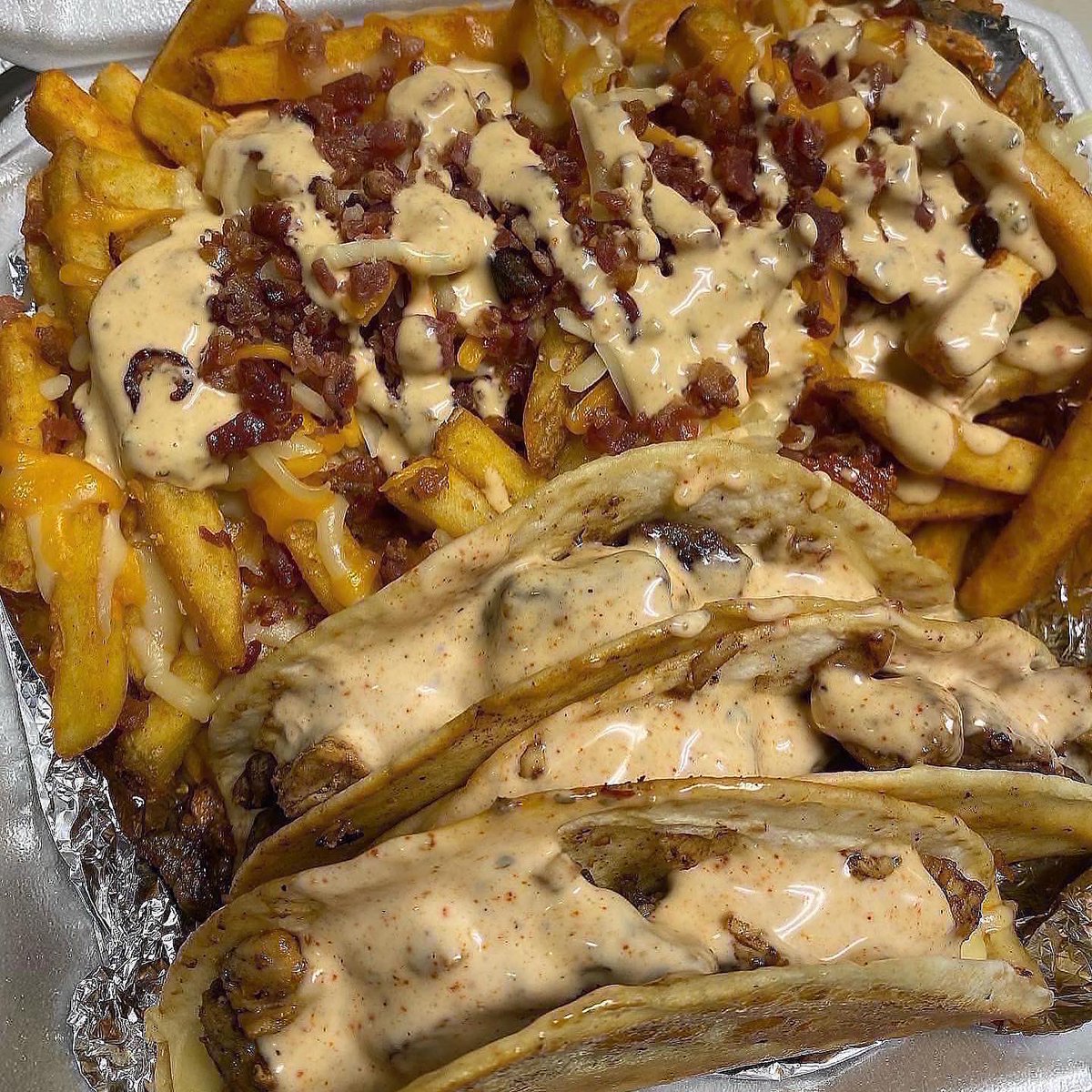 TriggaMeals's tweet photo. Todays lunch menu starting at 11:30!! Please RT and share for your chance to win a FREE meal!!!
(Must be following to win)

Who’s active early and wants a FREE meal?!👀👀 https://t.co/nICYPDQAJ6