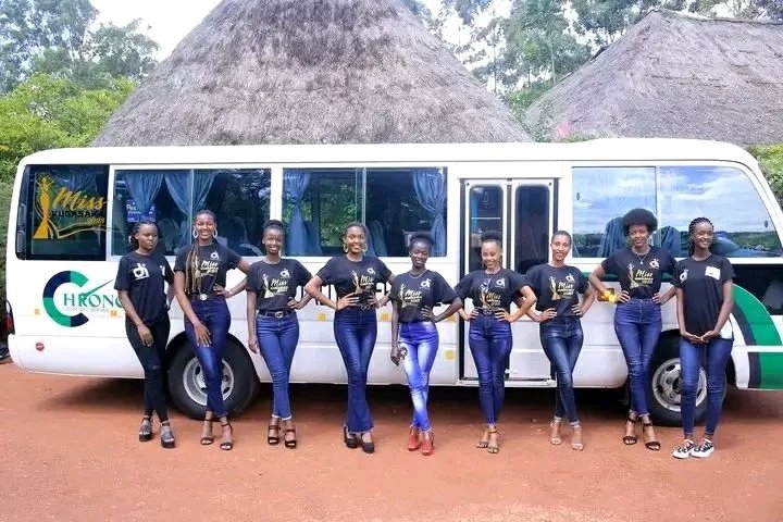 ChronoLogistics's tweet photo. Avez vous besoin des bus confortable pour vos voyages touristiques, en famille ou entre amis? @ChronoLogistics est là pour répondre à tous vos soucis. N'hésitez surtout pas à nous contacter au 69 125 000 ou 79 36 33 41
#Burundi
#Transport
#Tourisme
#development
#VisitBurundi https://t.co/tCmBo8Zt16