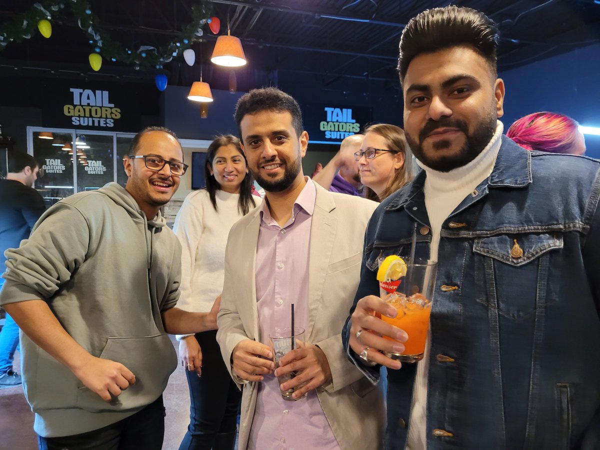 GoVeem's tweet photo. Staff appreciation post 🧡 It's been quite the year for us at #Veem. We've reached new heights in 2022 and none of it would have been possible without our dedicated team supporting us at every step of the way. Happy holidays and new year from our little family to yours! https://t.co/rmBFkw8Jgp