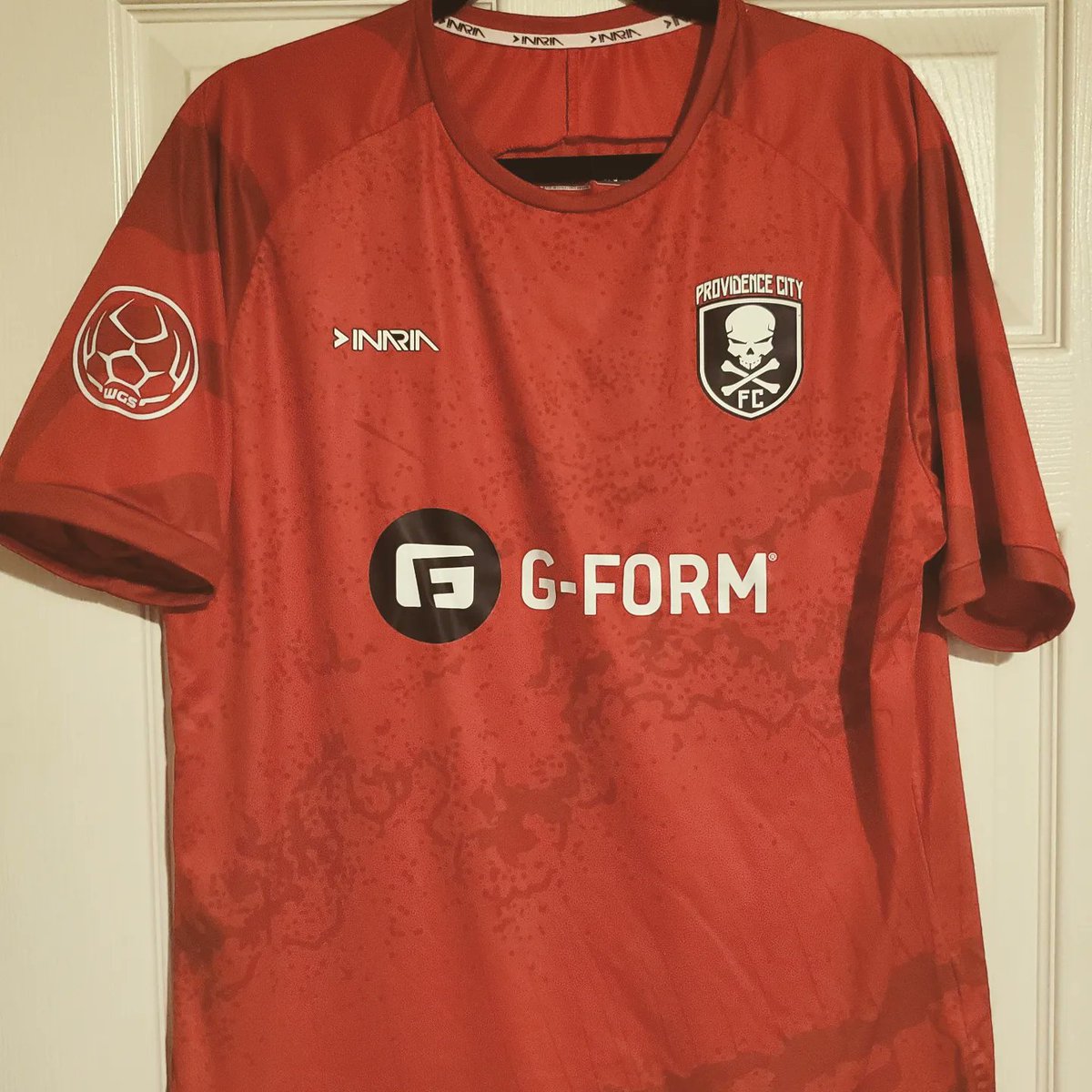 BrocksKitCloset's tweet photo. Keep the @providencecity_ jerseys coming! 2022 Guardian matchworn jersey. @gform @wegotsoccer @inariasoccer #footballshirt #soccerjersey #kitcollector #roguered #pcfc ❤️🖤☠️⚽️ https://t.co/5KfQi8Zr6t