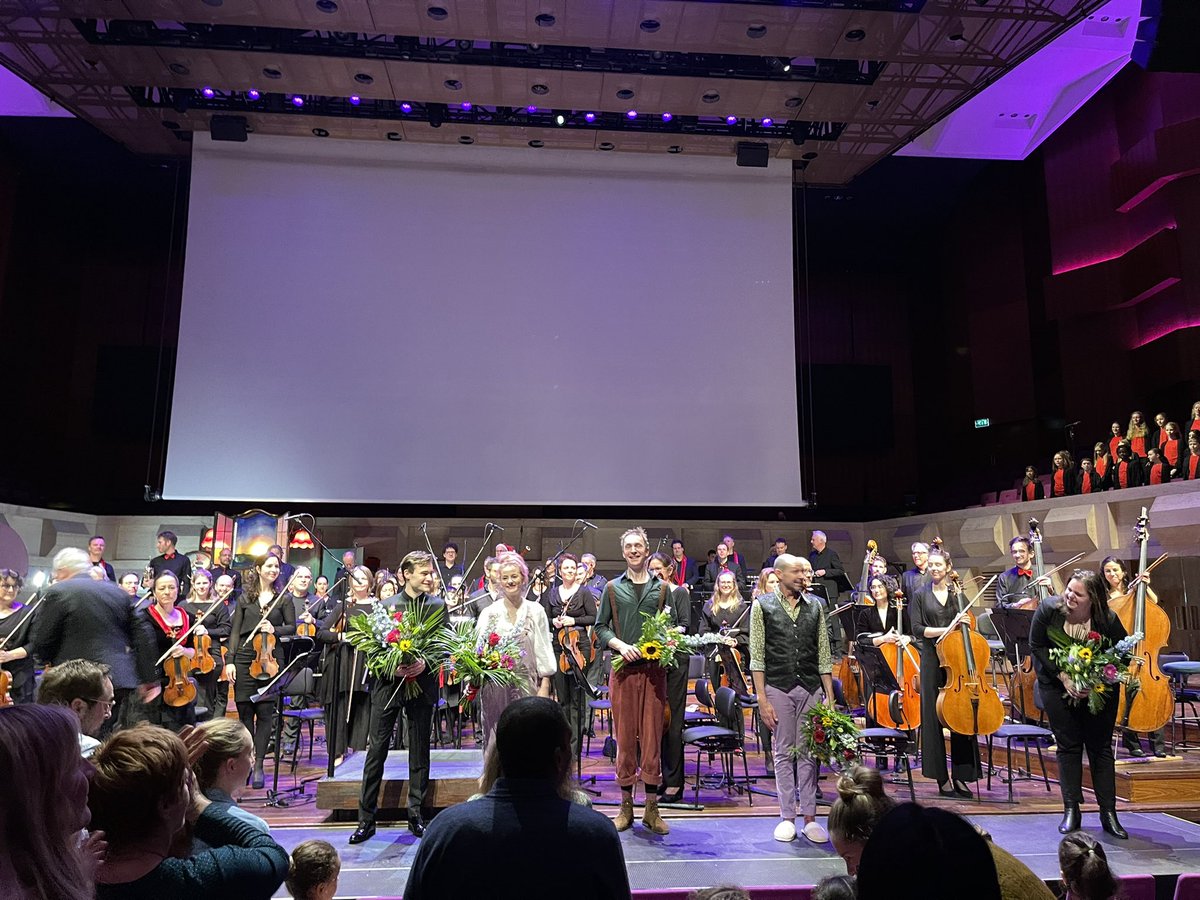 candlize924's tweet photo. @BertieBaigent @rdamphil @deDoelen It was great! Thank you! https://t.co/liWhPV2Abu