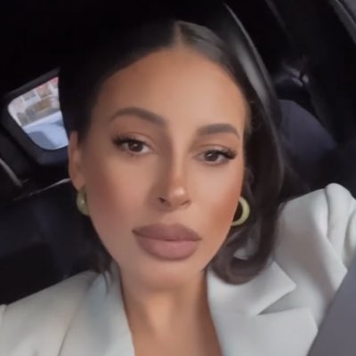 oliviaMrose's tweet photo. #NewProfilePic https://t.co/7QSie8fOt2