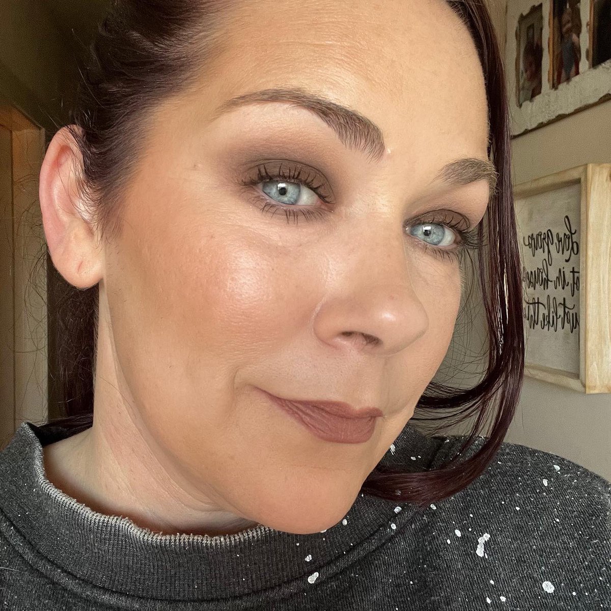 kb1ushes's tweet photo. The NEW @MakeupByMario #surrealskin Foundation!! Definitely check out the review & wear test!
https://t.co/EChbRTN4cL
#makeupbymario #newfoundation #makeuptutorial #makeupbymariofoundation https://t.co/VTYwUYgPaY