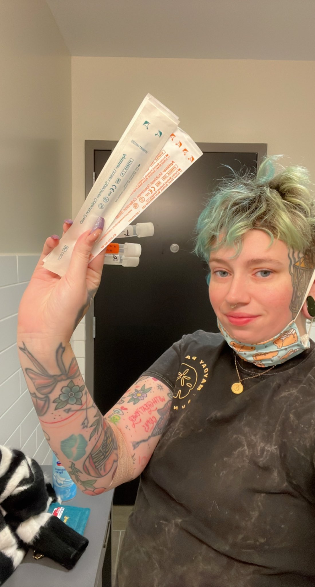 TW Pornstars - Sinnabunny 🏳️‍⚧️🏳️‍🌈. Twitter. getting tested is sexy