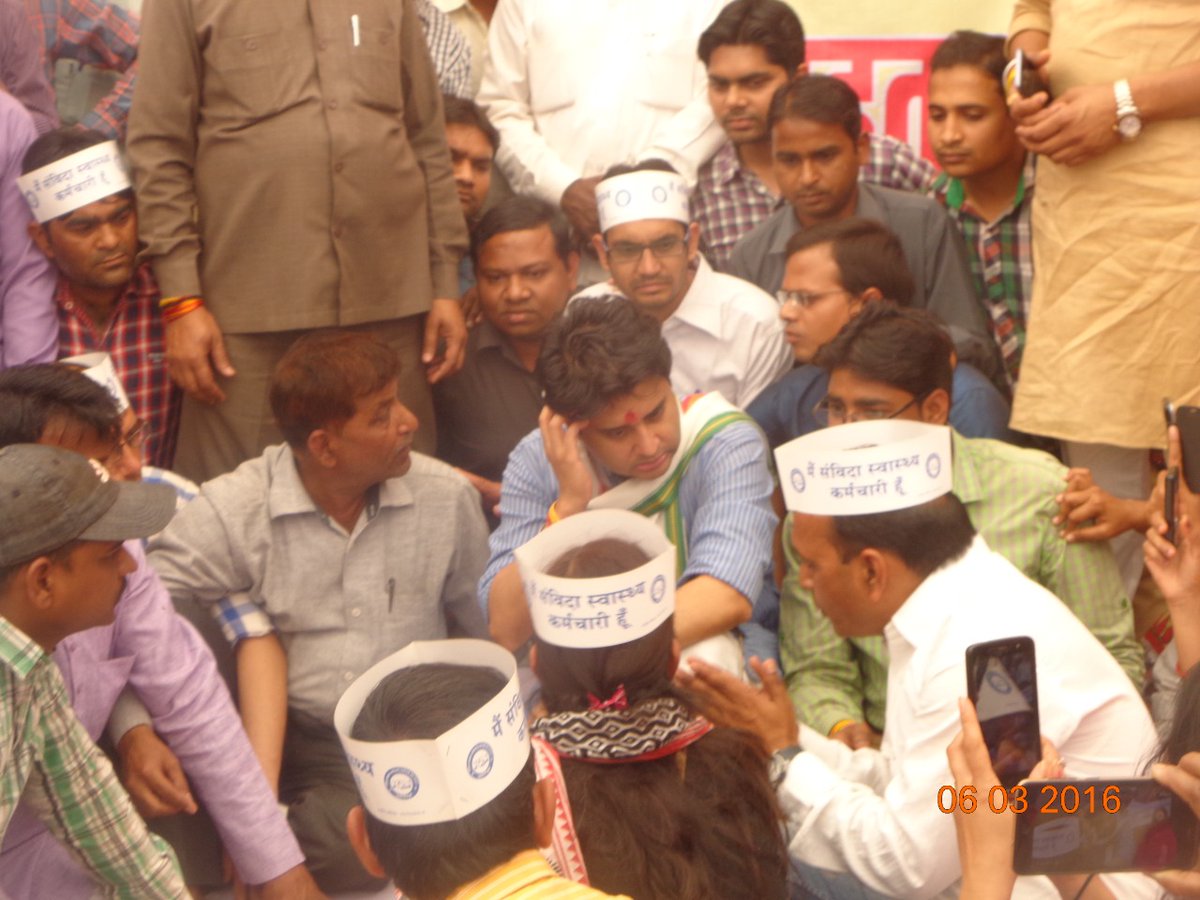 sohan07831399's tweet photo. पूर्व nhm md छवि भारद्वाज जी ने भी 90 % का समर्थन किया था
90 %की फ़ाइल वित्त विभाग मे घूम रही है मुख्य मंत्री जी एवं स्वास्थ्य मंत्री जी से निवेदन है की  90%का आदेश जल्दी जारी करवाने की कृपा करें
@narendramodi
@mansukhmandviya
@ChouhanShivraj
@DrPRChoudhary
@aajtak @JM_Scindia https://t.co/JCFG6Ezkb1