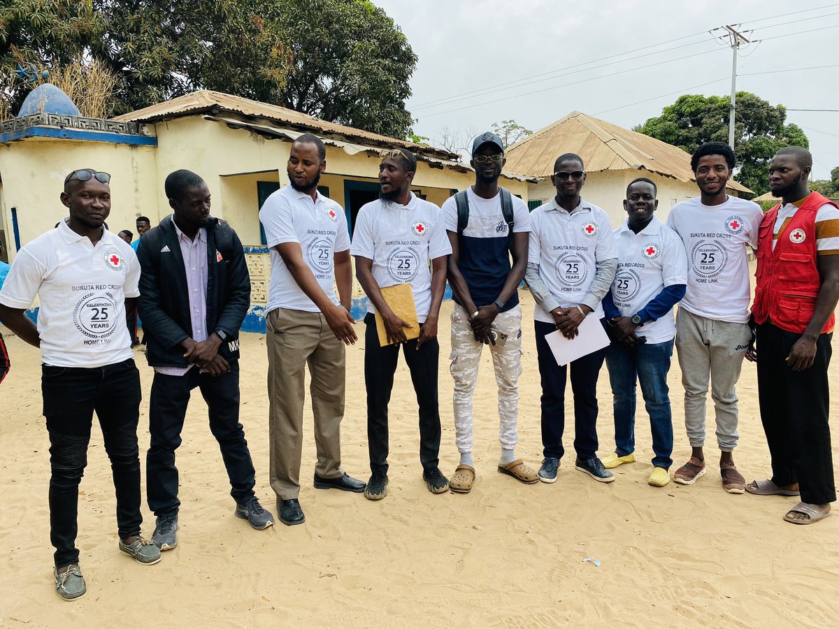 bambas88's tweet photo. Today, I joined rest of the members @SukutaRCHL to mark the #SilverJubilee (25 years of humanitarian services to our community). This is where it all started for me &amp; hundreds of other @GambiaRedCross volunteers. I am truly honoured to be part of the celebration 🎉.
#TheBigLink https://t.co/Ih5maZWl7J