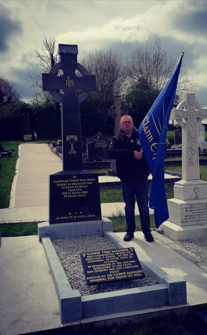 Clann Éirí Gréine were out chatting with lads in Fermanagh during the year it was great meeting up