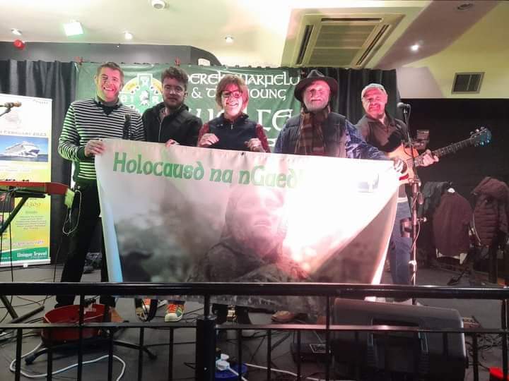 Derek Warfield and the Young Wolfe Tones highlighting the british genocide in Ireland

#GenocideNotaFamine