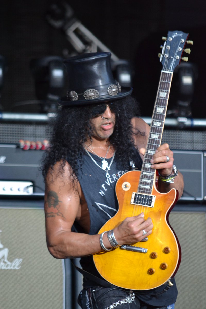 ChamberlinActor's tweet photo. Iconic photo I took @rockfestwi  #iconic @Slash #legends https://t.co/lnHPYyO0My