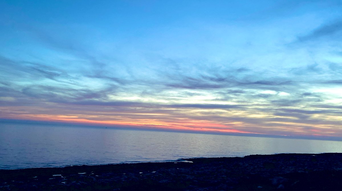 AdrianaRufus88's tweet photo. Catch the colors #sunset #sicily #Dec19th https://t.co/UfXun6vnv6