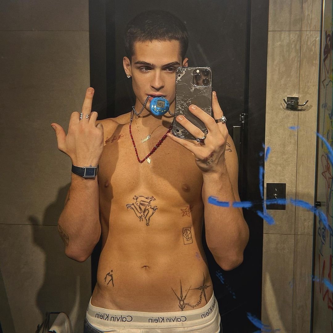 poptime's tweet photo. 🚨 João Guilherme foi a celebridade mais desejada pelos usuários do Twitter em 2022. https://t.co/4ARr3dFNhM
