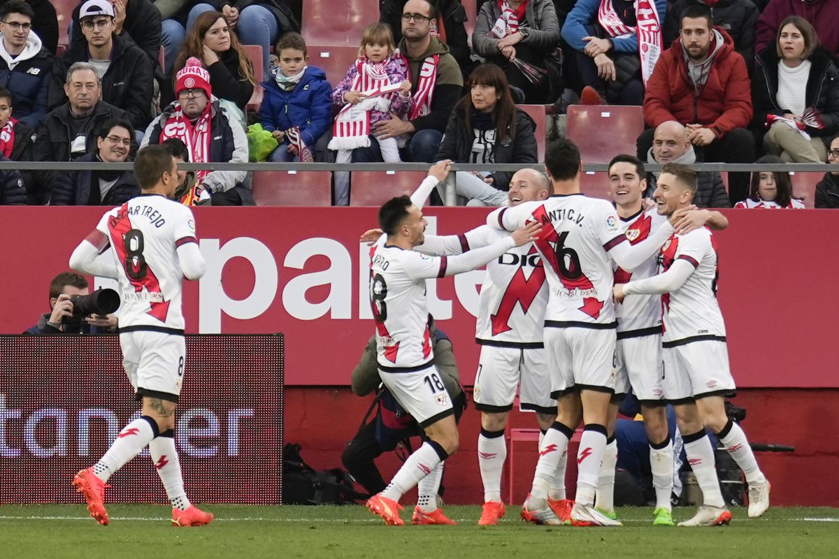 A nice early lead for @RayoVallecano!!

#GironaRayo
#LaLigaSantander