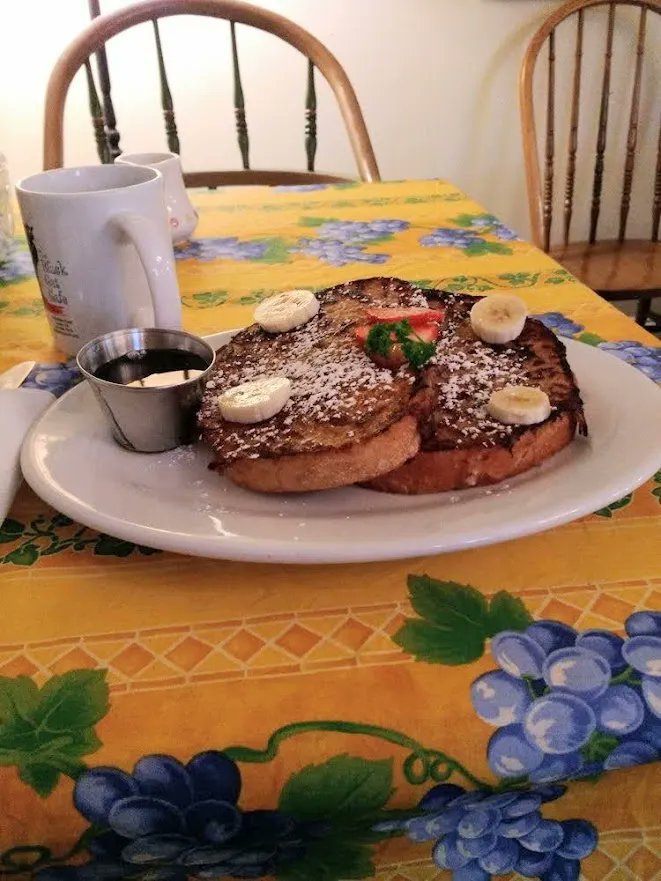 We like our French toast THICC. Pop on in, we can make it traditionally or #vegan!

#blackcatcafe #radnorpa#phillyburbs #nonprofit #catcafe #catrescue #eaterphilly #foodielife #foodie #cozycafe #mainlinephilly #phillyeats #catering #events #love #mainlinelife #mainlineliving