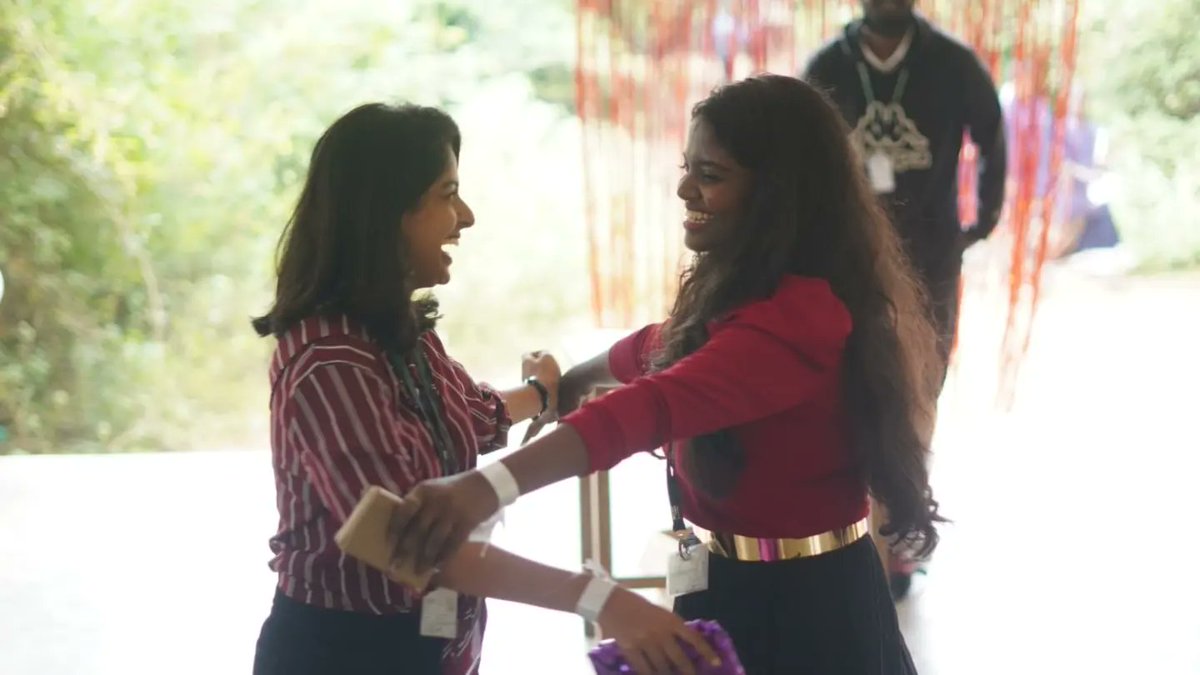 pgcommunmcc's tweet photo. Christmas is built upon a beautiful and intentional paradox;

The Department of Communication held Christmas celebrations at Macphails on 19th of December 2022. The students played Chris mom and Chris child to share the joy of giving in this Christmas season. https://t.co/lhf0J1AiBH