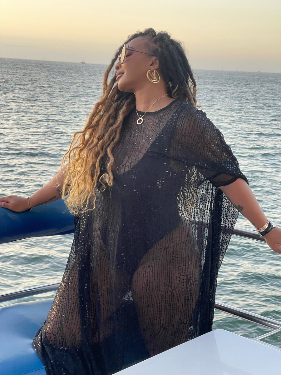 Boity's tweet photo. 🌊🫶🏾 https://t.co/Au9MfKG5pi